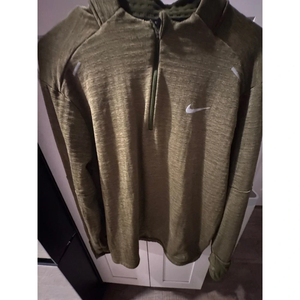 Nike Men's Olive Green Dri‎ FIT Quarter Zip Long Sleeve Athletic Pullover Shirt